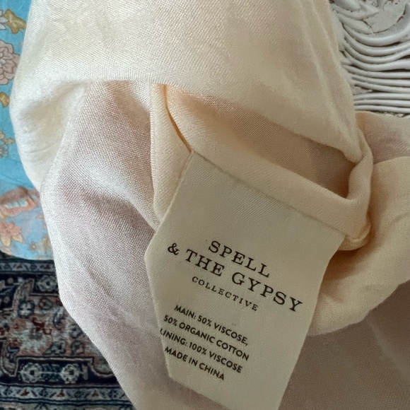 Spell and the gypsy collective juniper shirred dress eggshell blue size M NWT - Picture 11 of 17